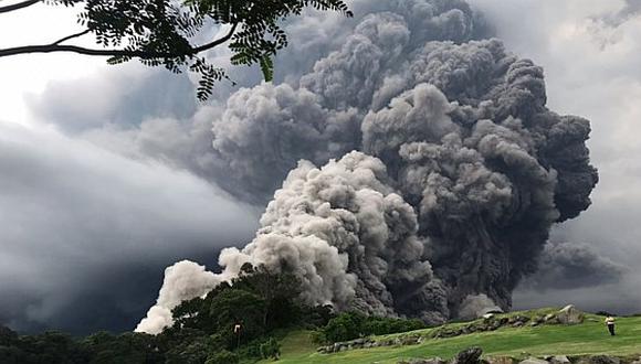 NASA muestra reveladoras imágenes de la explosión del volcán de Fuego 