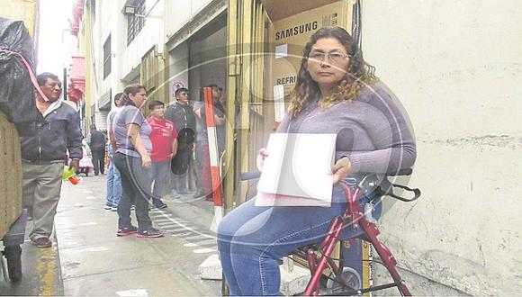 Mujer se lleva 4 mil soles de señora con discapacidad en el Cercado de Lima
