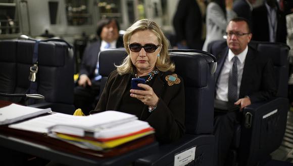 FBI descubre 15.000 correos más de Hillary Clinton y confirman que miente