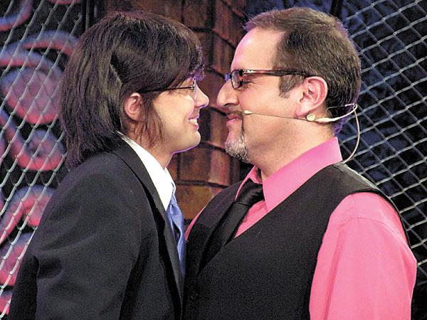 Jalan orejas a Beto por beso a Gayoso