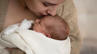 Conoce los beneficios que aporta la leche materna durante los primeros años