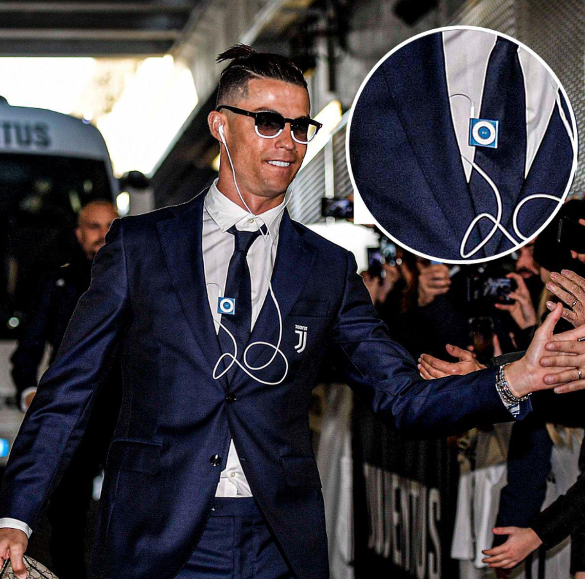 Cristiano Ronaldo lució unos iPod shuffle en la previa del Juventus-Cagliari por la Serie A de Italia. (Foto: @ESPNFC)