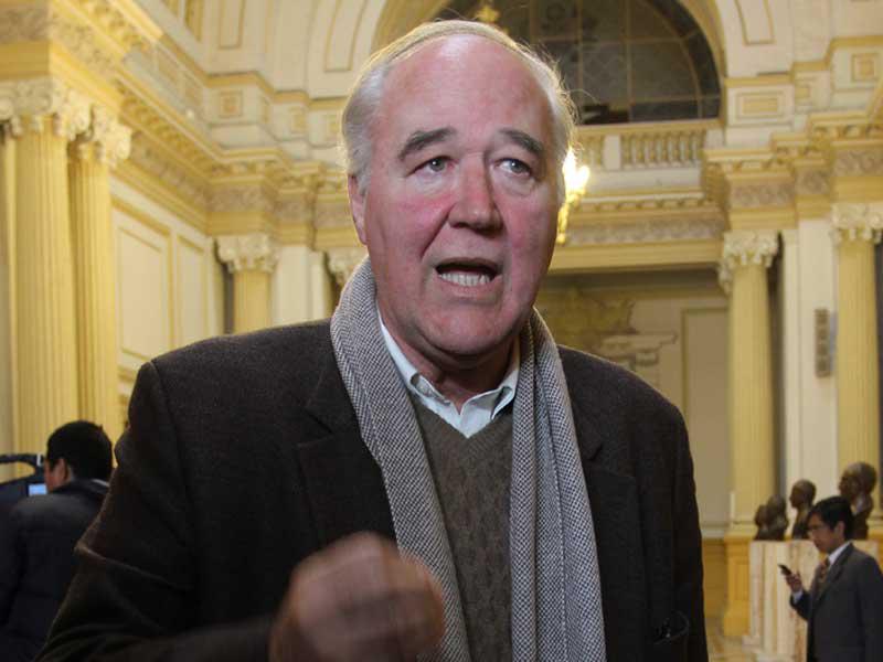 ​García Belaunde: Gobierno quiere asustar con cierre del Congreso