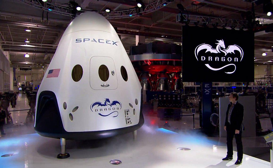 Dos personas darán vuelta a la Luna en una semana