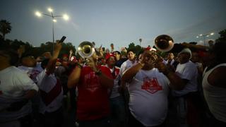 Fiesta blanquirroja: el banderazo de los hinchas de la selección y el gran gesto de los jugadores | VIDEO