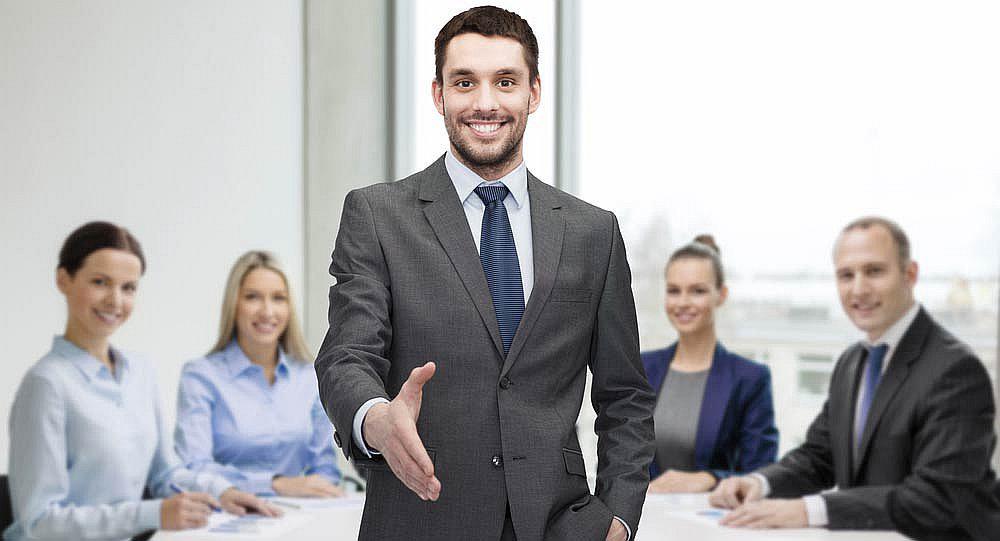 El trabajo de EE.UU. que paga más de $3000 mensuales y hay una vacante de 50 mil personas