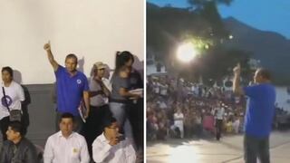 Candidato en La Libertad abandona debate al ser 'abucheado' por la población (VIDEO)