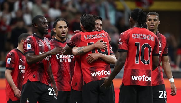 Milan celebra triunfo con goleada sobre el Cagliari.