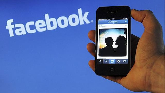 Facebook compite con Twitter y lanza los 'hashtags' 