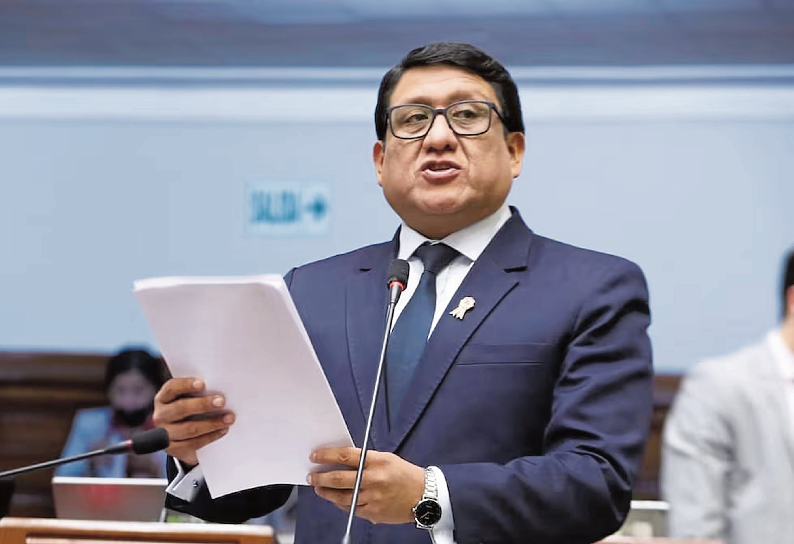 Catherin Palomino y Pedro Castillo son muy cercanos y el congresista fujimorista Héctor Ventura pide investigación contra la diputada.
