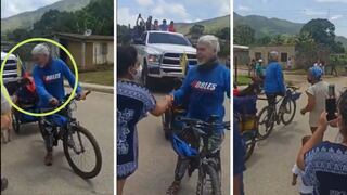 Venezolano abandona el Perú y regresa a su país con su perrito en bicicleta | VIDEO 