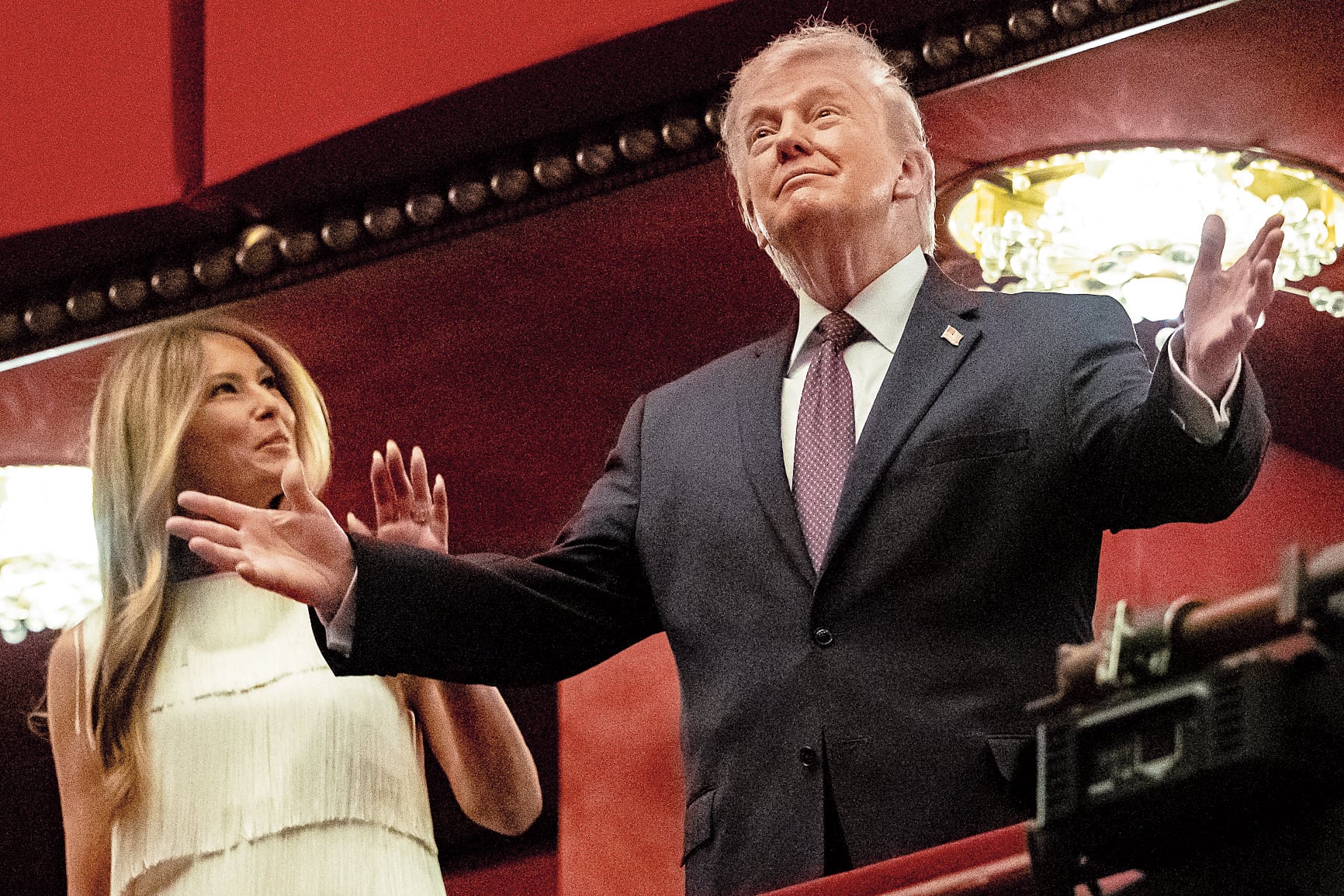 El presidente de Estados Unidos, Donald Trump, amenaza con arrasar a Irán si no reabre el estrecho de Ormuz que hoy bloquea. (Photo by Ken Cedeno / AFP)