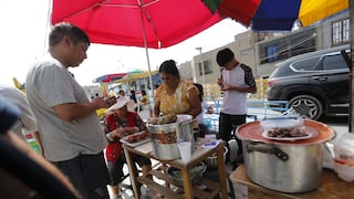Rayan con venta de comida en exteriores de locales de votación