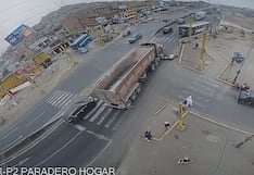 Tráiler arrolla y mata a policía que se resbaló con su moto bajo las llantas