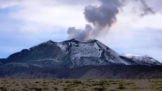Volcán Sabancaya inicia proceso eruptivo tras 18 años de silencio 