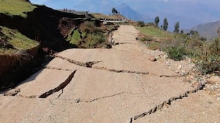 100 familias quedan aisladas tras colapso de vía ocasionado por temblor en Apurímac │VIDEO 