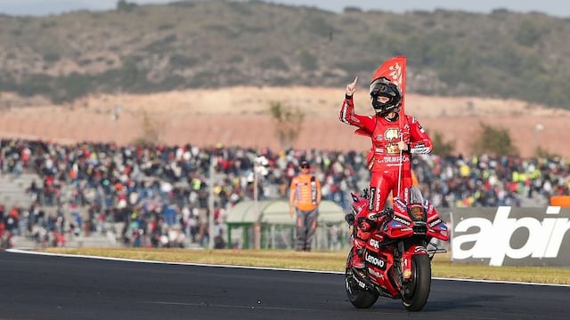 MotoGP: Francesco “Pecco” Bagnaia gana en Valencia y se consagra bicampeón por todo lo alto