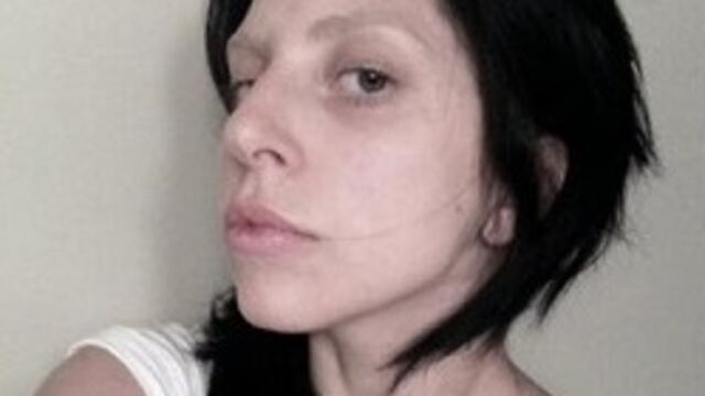 Aparece foto de Lady Gaga sin maquillaje