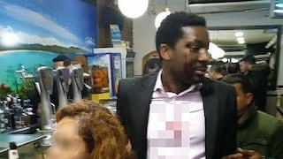 ​Mujer lanza botella e insulto racista a camerunés: “Soy blanca, te puedo matar y no me pasa nada”