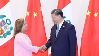 Dina Boluarte alista maletas, con aval del Congreso, para viajar a China y verse con Xi Jinping