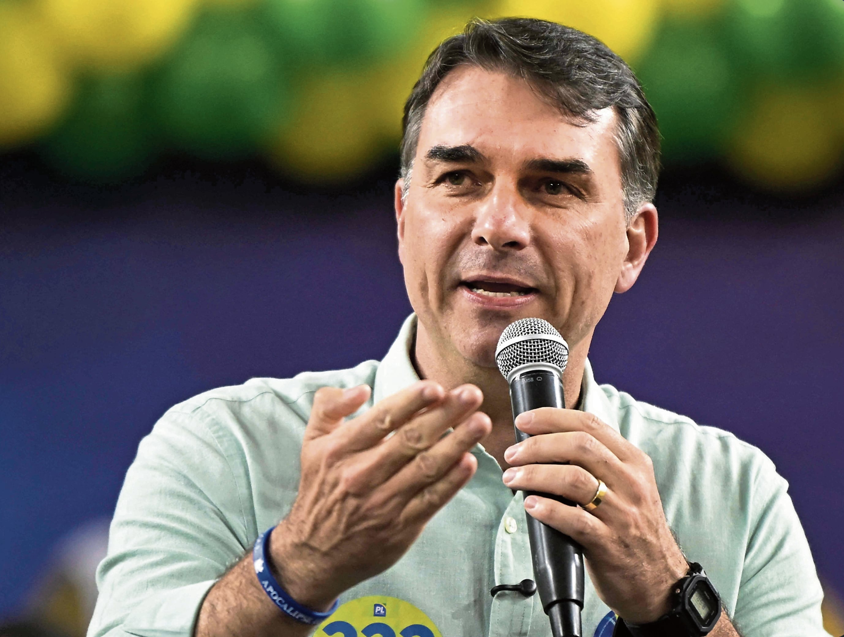 Flávio Bolsonaro lucha contra Lula por Brasil, el último país de la región que no se somete a Donald Trump.
