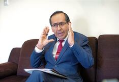 Buscan evitar fuga del vocero presidencial Fredy Hinojosa, brazo derecho de Dina Boluarte