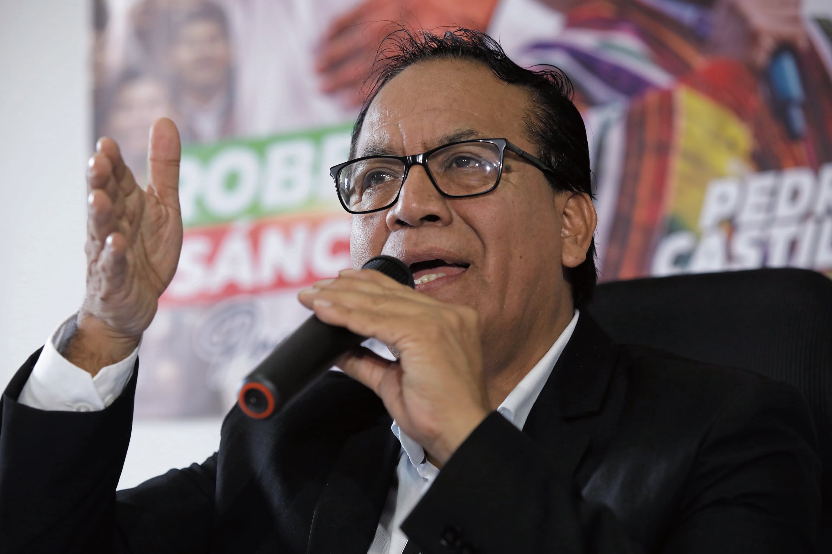 Roberto Sánchez jura que todo ha sido legal en su partido y que Juntos por el Perú aclarará los hechos. Foto: Diana Marcelo/@photo.gec