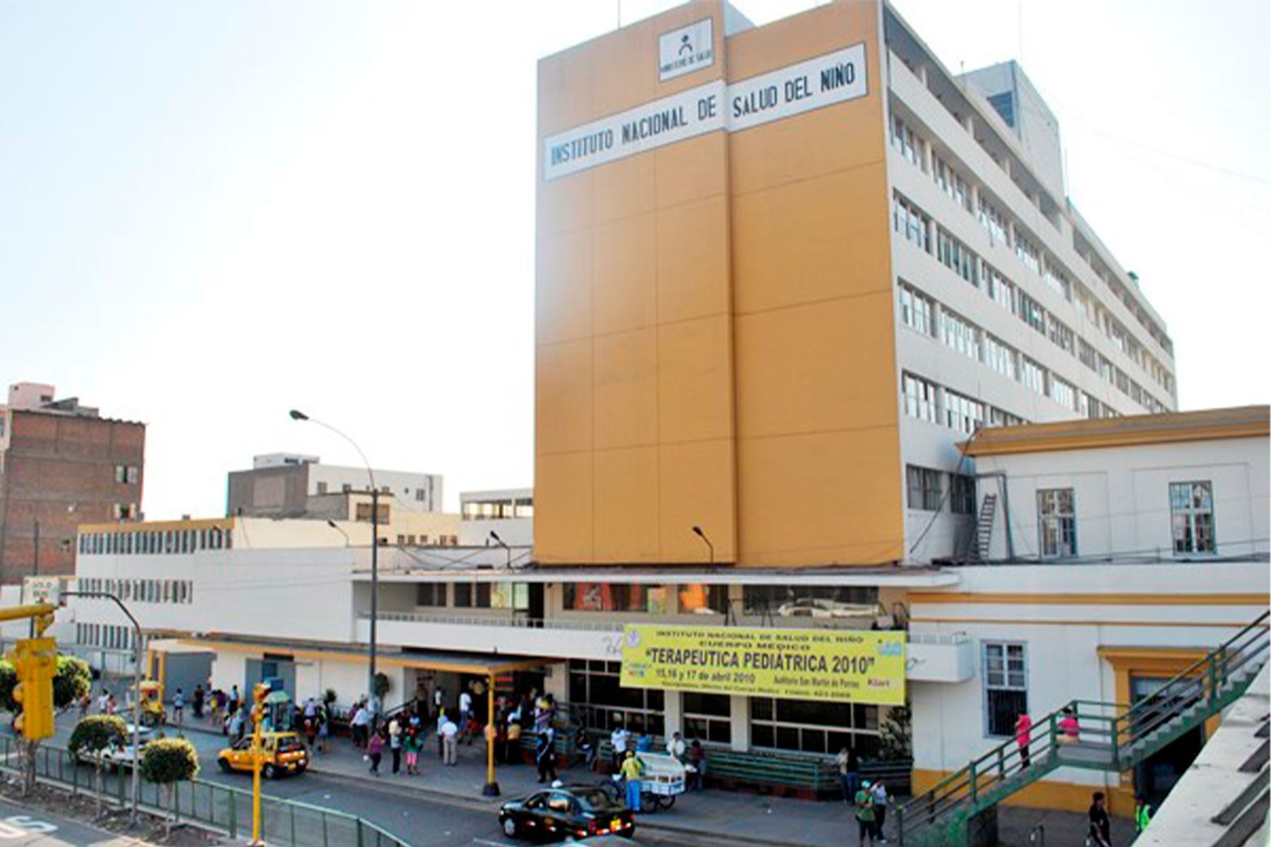 Médicos cobran descansos que no les corresponden pese a carencia de atención en Hospital del Niño.