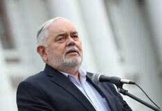 Tras aparatosa caída, Jorge Montoya reaparece y advierte que actuará en el Congreso como “siempre”