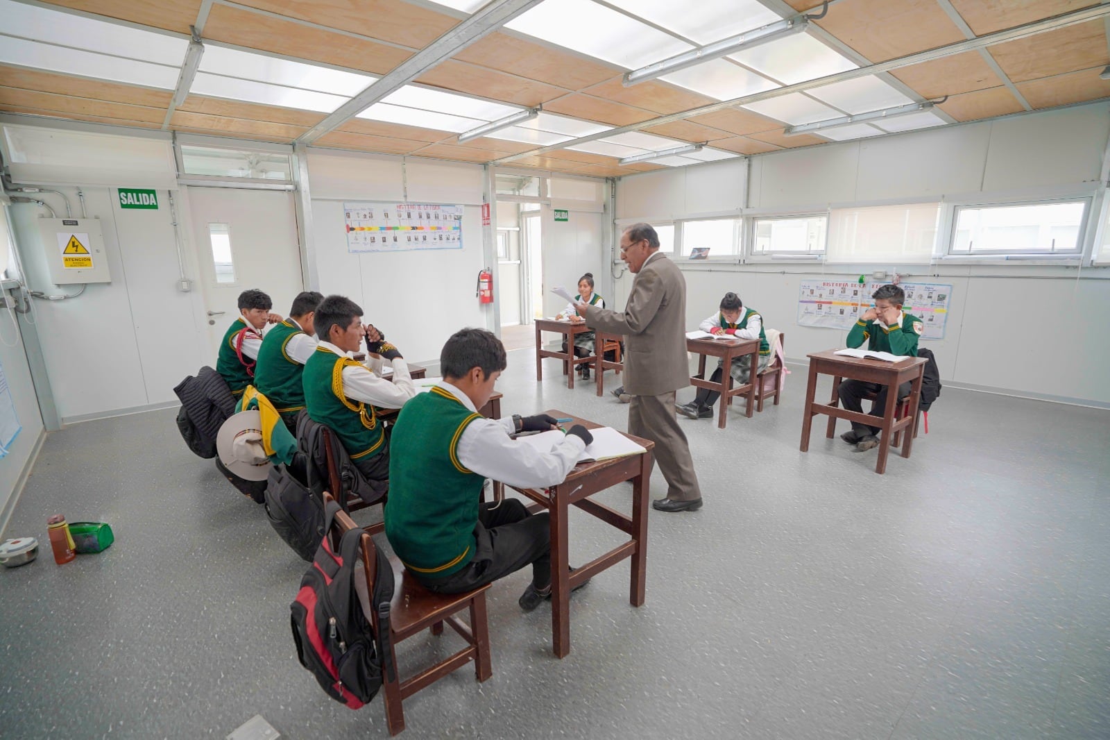 1459 escolares de zonas altoandinas se beneficiarán con esta infraestructura que brinda ambientes cálidos y seguros. Foto: Difusión.