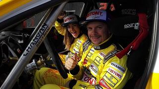 Mario Hart y su esposa Korina Rivadeneira ganan carrera de rally