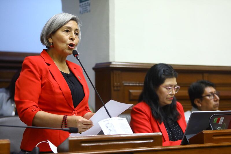 María Agüero, congresista de Perú Libre ya envuelta en escándalos por decir que no le alcanza el sueldo de congresista.