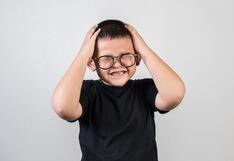 ¿Notas estas señales en casa? Podrían estar alertándote sobre la salud visual de tu hijo