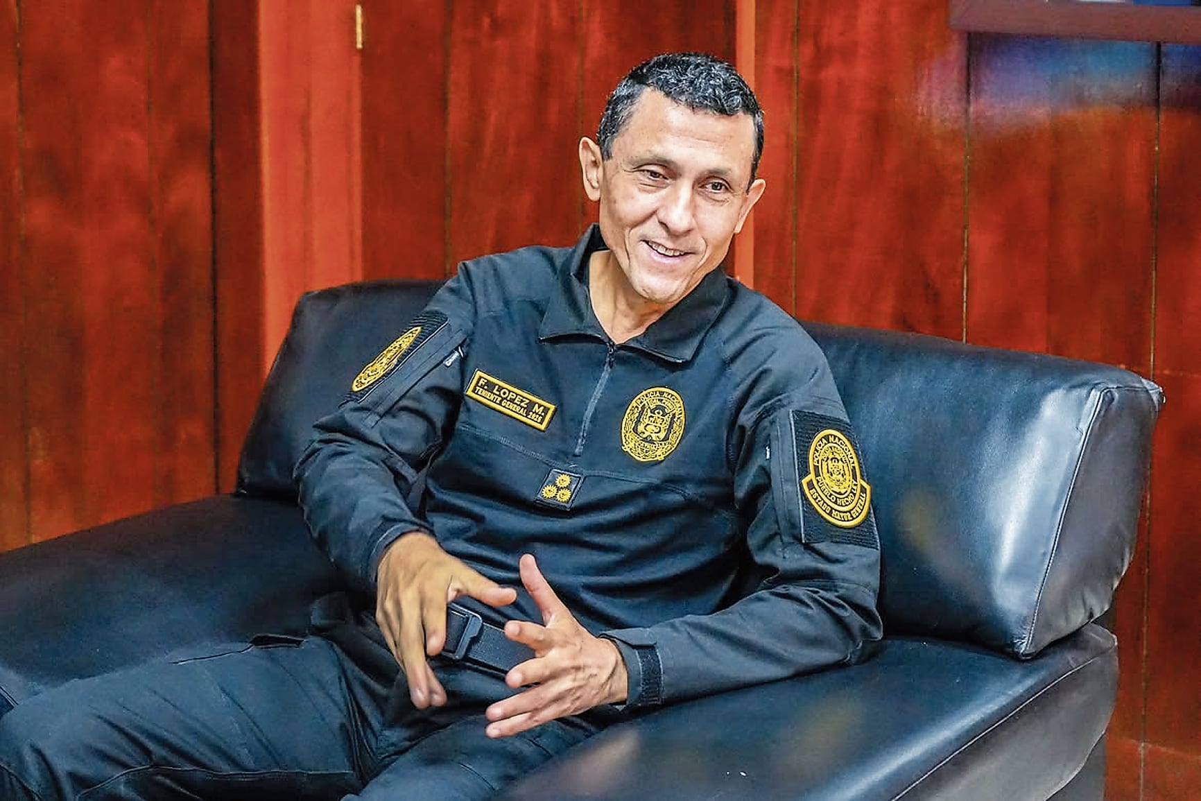 Teniente general Fredy López lleva en lugar del saliente Óscar Arriola.