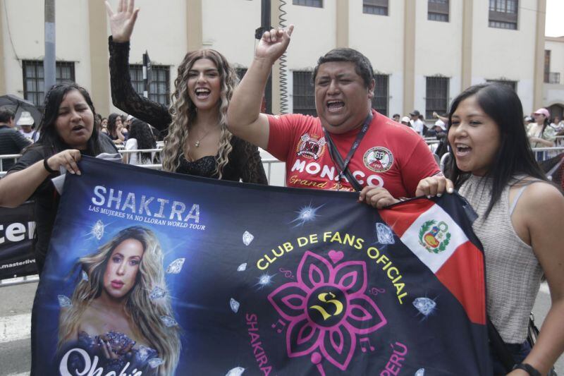 Fans de Shakira celebraron con emoción la confirmación del concierto del 17 de febrero. (Foto: ANDINA/Eddy Ramos)