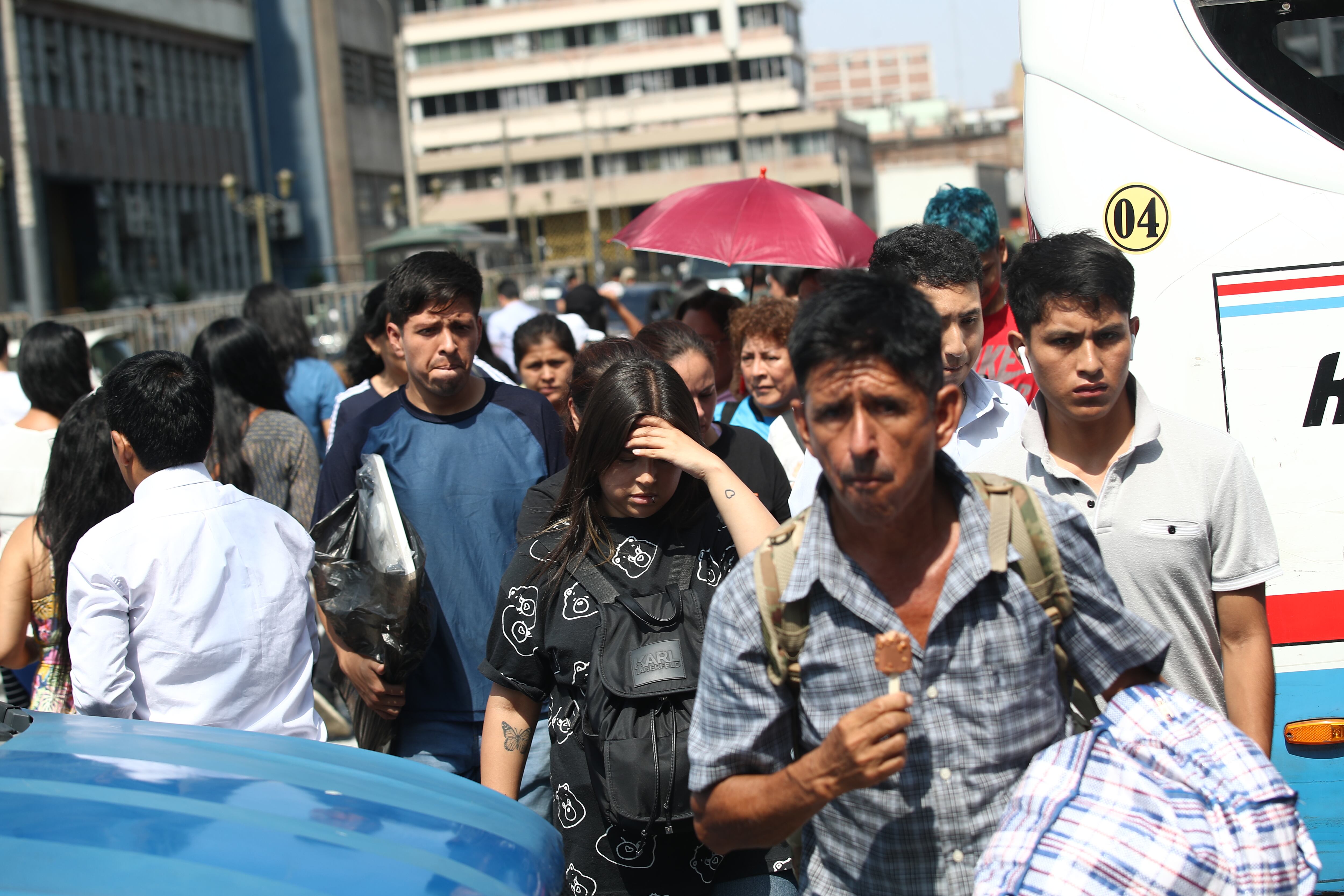 Limeños soportan altas temperaturas. (FOTO: GEC)
