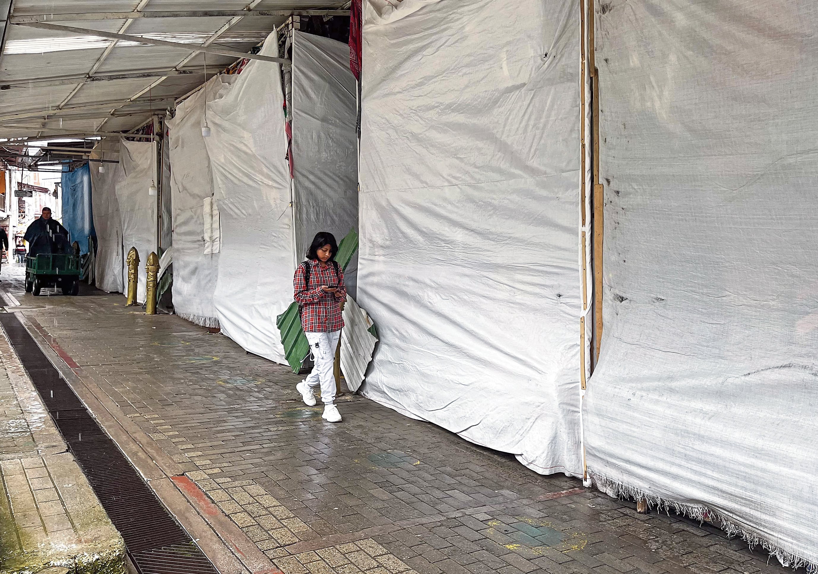 Calles y comerciantes del distrito cusqueño extrañaron ayer el bullicio de turistas.