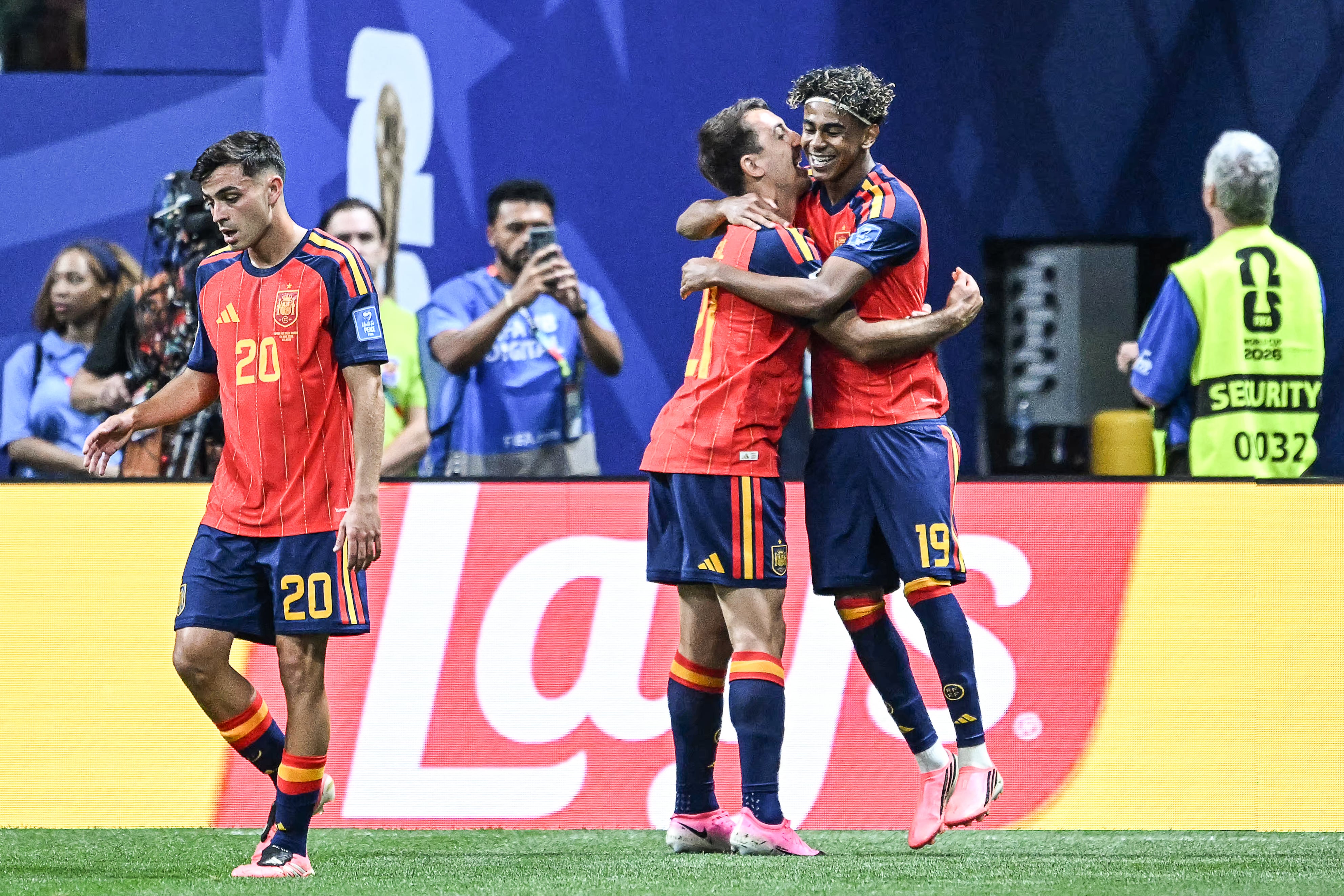Spain's forward #19 Lamine Yamal (R) celebrates with teammates after scoring the opening goal during the 2026 World Cup Group H football match between Spain and Saudi Arabia at the Atlanta Stadium in Atlanta on June 21, 2026. (Photo by ROBERTO SCHMIDT / AFP)
