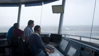 Solo en casos especiales, personal de la FAP trabajará como operadores aéreos