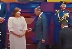 Dina Boluarte negó saludo, con “mirada de desprecio”, al presidente de Colombia, Gustavo Petro