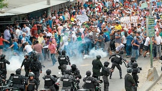 Bolivia: campesinos amenazan con tomar los cuarteles por temor a la represión militar
