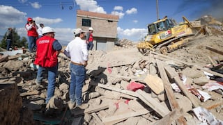Aceleran limpieza y retiro de escombros tras sismo en Junín
