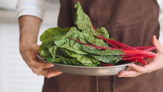Comer para vivir: Ventajas y desventajas de la espinaca