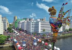 Brasil: Gallo encabeza el carnaval “mais grande do mundo” y no es en Río de Janeiro