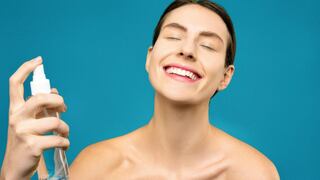 Brumas faciales: para qué sirven y 5 momentos claves para utilizarlas