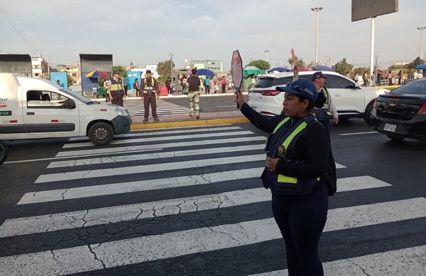 Avenida Elmer Faucett