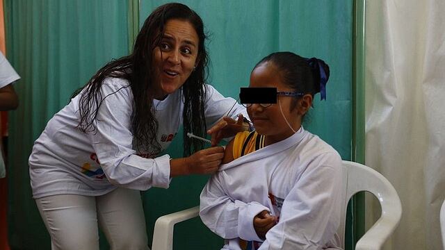 ​Ministerio de Salud: vacunarán a más de 100 mil contra el Virus del Papiloma Humano