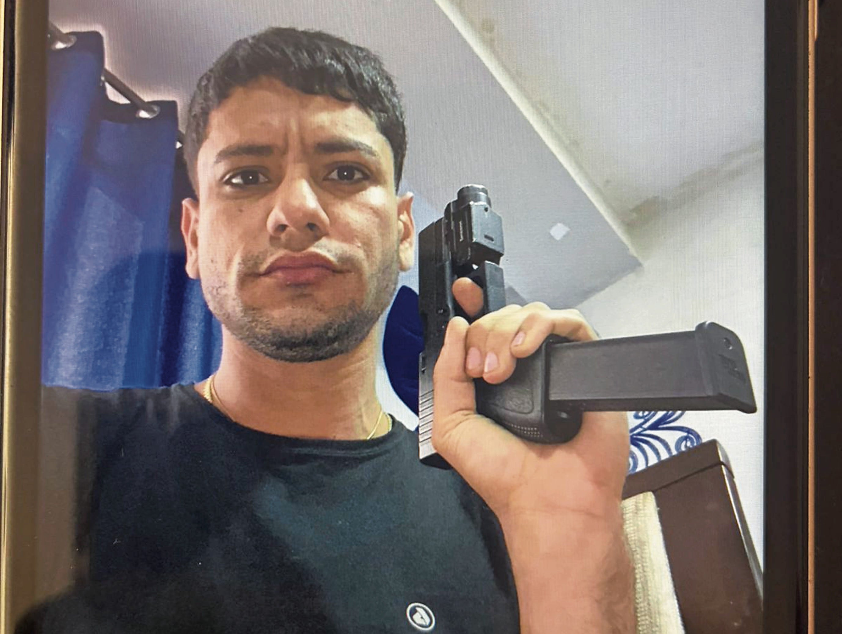 Venezolano Dickson Bell Espinoza Belisario (30) "Zeta" es interrogado a fondo por la Policía.