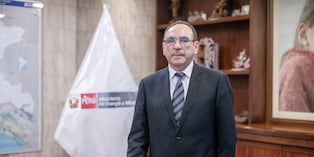 Escándalo por ministro acusado de violación: Exigen sacar a Ángelo Alfaro