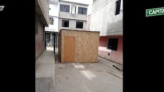 ​Señora construye cuarto en medio de calle en San Juan de Miraflores